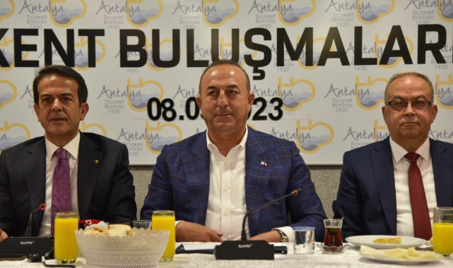 Bakan Çavuşoğlu: "Avrupa'ya gaz tedariğine başladık"