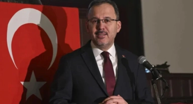 Bakan Kasapoğlu Hakan Çalhanoğlu'nu tebrik etti