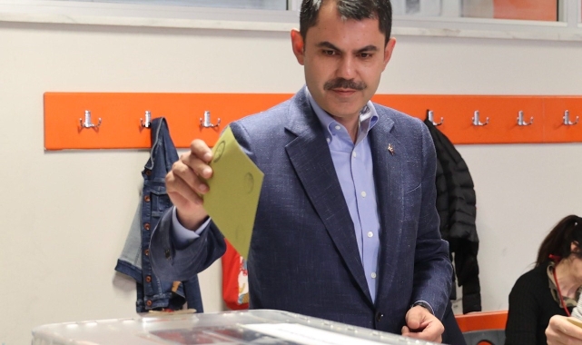 Bakan Kurum oyunu İstanbul'da kullandı