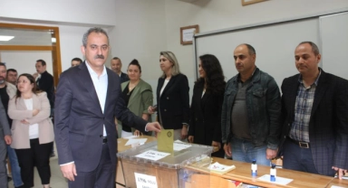 Bakan Özer oyunu Ordu'da kullandı
