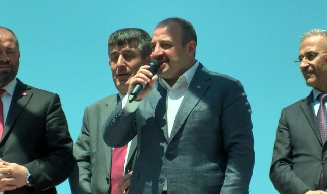 Bakan Varank: "Biz siyasette şiddete karşıyız"