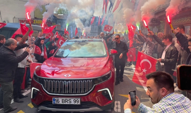 Bakan Varank, Togg'la İnegöl'e geldi