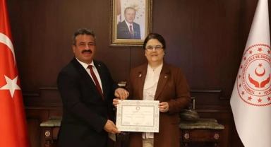 Bakan Yanık, mazbatasını aldı