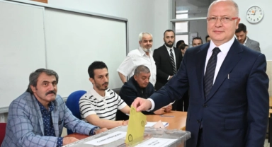 Başkan Gürkan ikinci tur oyunu kullandı