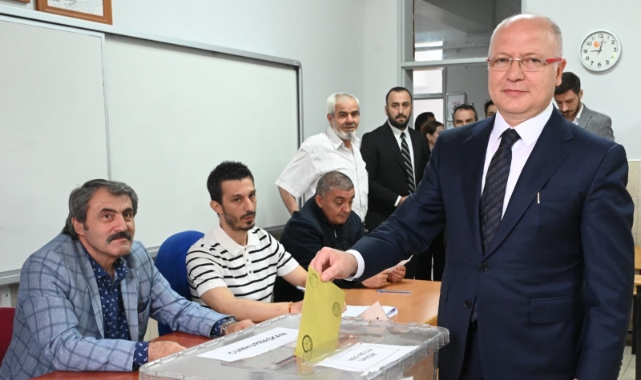 Başkan Gürkan ikinci tur oyunu kullandı