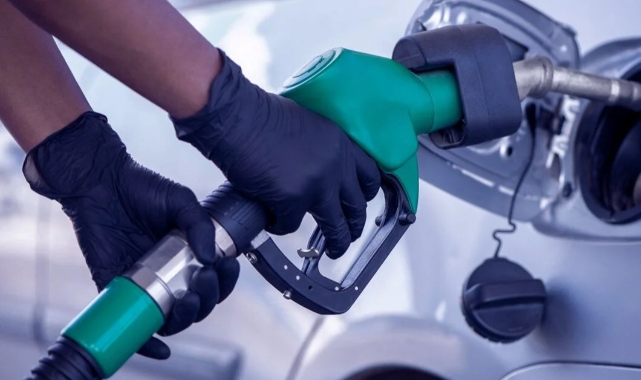Benzine yeni zam hazırlığı