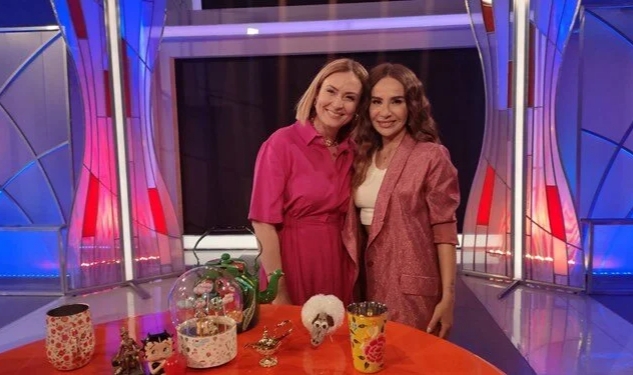 Betül Demir: Sezen Aksu hiç elini çekmedi üzerimden