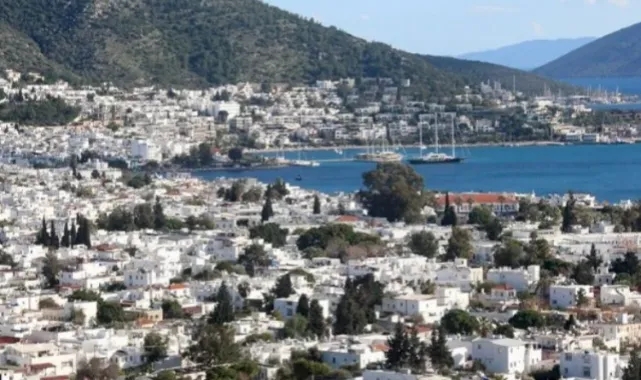 Bodrum'da deniz, kum, güneş sezonu açıldı