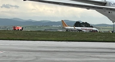 Bomba ihbarı yapılan yolcu uçağında arama yapıldı