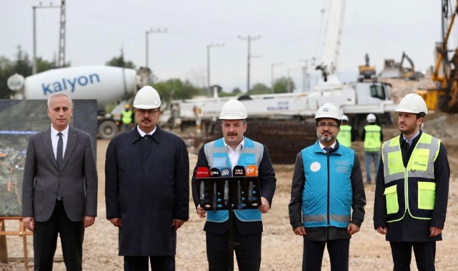 Bursa, Ankara ve İstanbul'a YHT ile yakınlaşacak