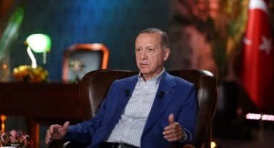 Cumhurbaşkanı Erdoğan: "Siyaseti at pazarlığına çevirdiler"