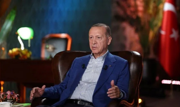 Cumhurbaşkanı Erdoğan: "Siyaseti at pazarlığına çevirdiler"