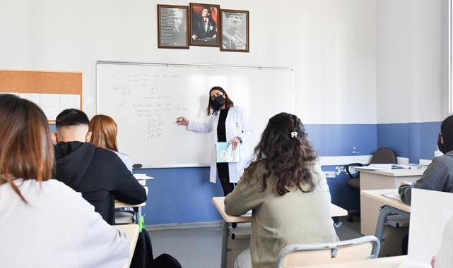 Depremzede öğrenciler için "ek kontenjan" müjdesi