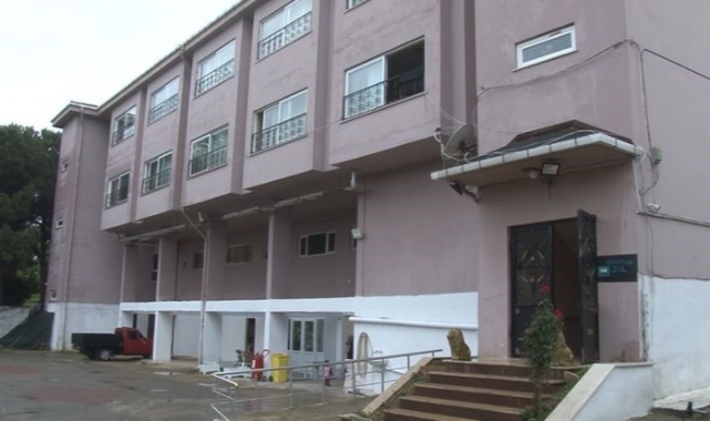 Depremzedeler önce kovuldu sonra saldırıya uğradı