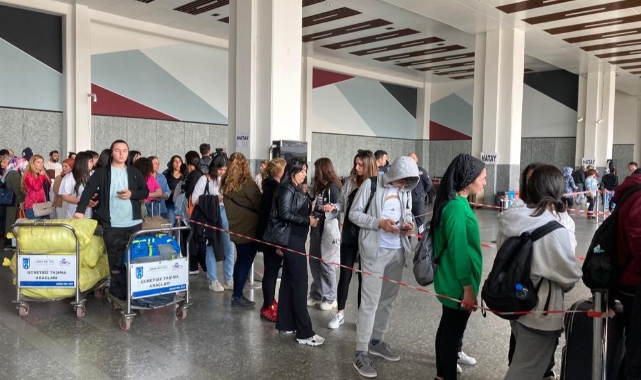 Depremzedeler seçim için ücretsiz olarak geri dönüyor