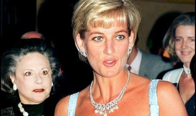 Diana'nın mücevherleri açık artırmaya çıkıyor