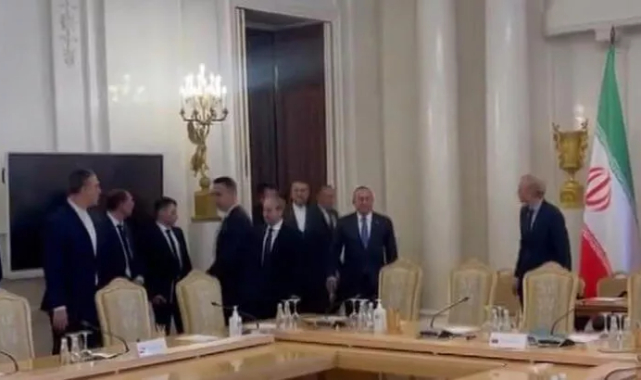 Dörtlü zirve Moskova'da başladı