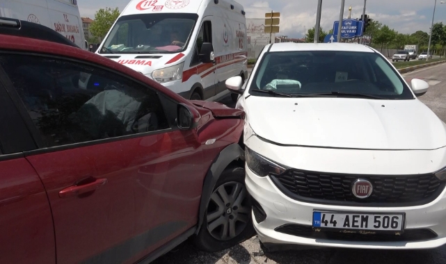 Elazığ’da trafik kazası: 2 yaralı