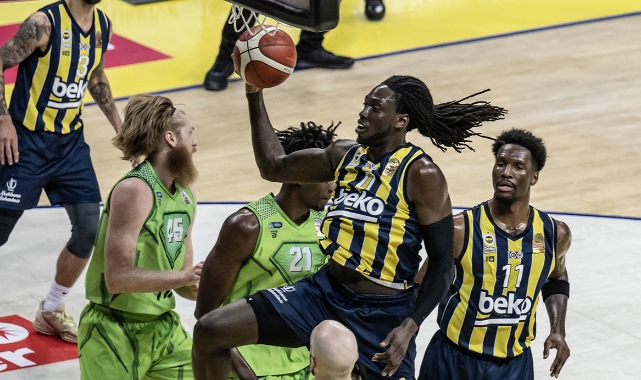 Fenerbahçe Beko play-off serisine galibiyetle başladı