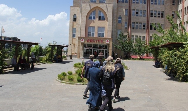 FETÖ operasyonunda 2 tutuklama