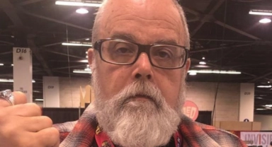 Frank Kozik yaşamını yitirdi
