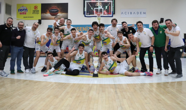 Frutti Extra Bursaspor çeyrek finalde