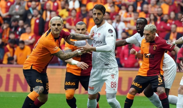 Galatasaray dünyaca ünlü yıldıza kancayı taktı