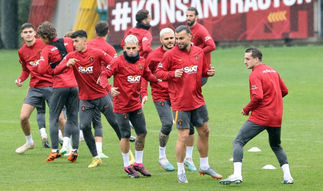 Galatasaray, savunma ve hücum çalıştı