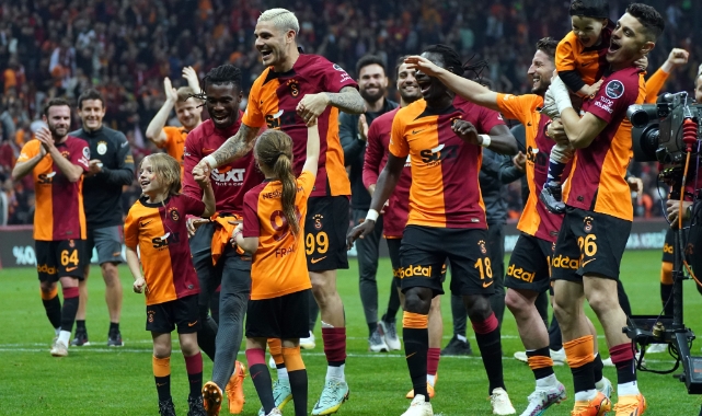 Galibiyet 3'lüsü Mauro Icardi'den