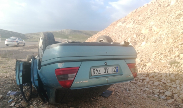 Gürün’de otomobil takla attı: 3 yaralı