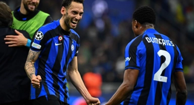 Hakan Çalhanoğlu'ndan İstanbul paylaşımı