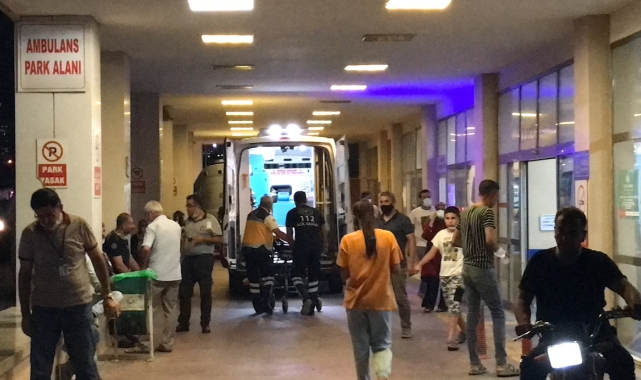 İki otomobil birbirine girdi! İki ölü, iki yaralı