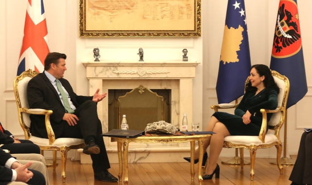 İngiltere'den, Kosova'nın AB ve NATO üyeliğine destek