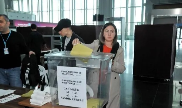 İstanbul Havalimanı'nda 20 bin Türk vatandaşı oy kullandı