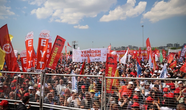 İstanbul'un emekçileri 1 Mayıs'ı kutladı