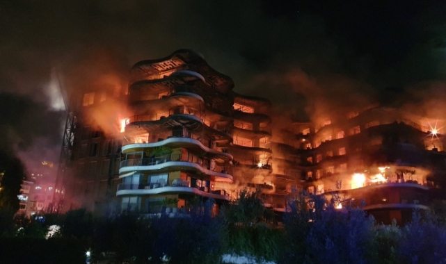 İzmir'deki site yangınının sebebi belli oldu