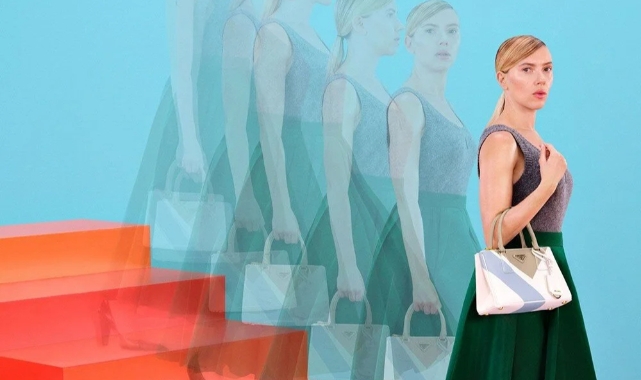 Johansson Hollywood'dan moda dünyasına geçti
