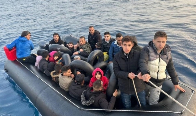 Kaçmaya çalışan 64 düzensiz göçmen yakalandı