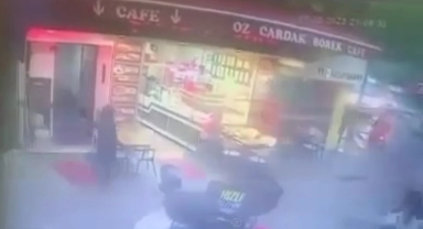 Kafeteryadaki gençlere silahlı saldırı