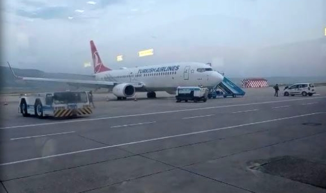 Kanadına kuş çarpan THY'ye ait uçağın seferi iptal edildi