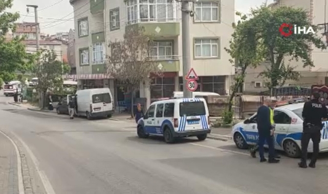Karşıya geçmek isteyen çocuğa araba çarptı