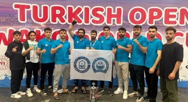 Kick Boks turnuvasında Yıldırım rüzgarı