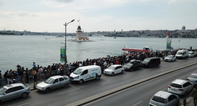Kız Kulesi'nde ücretsiz son gün yoğunluğu