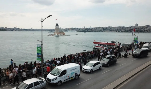 Kız Kulesi'nde ücretsiz son gün yoğunluğu