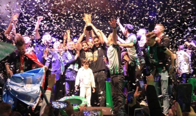 Kocaelispor, şampiyonluk kupasına kavuştu