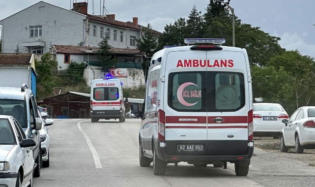Mantarı yiyen anne ve oğlu zehirlendi