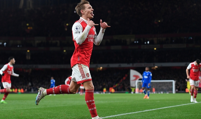 Martin Odegaard, Arsenal'ı sırtlıyor