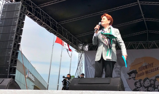Meral Akşener'den Bursasporlulara "Söz"