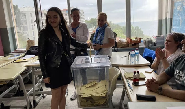 Merve Dizdar oyunu kullandı!