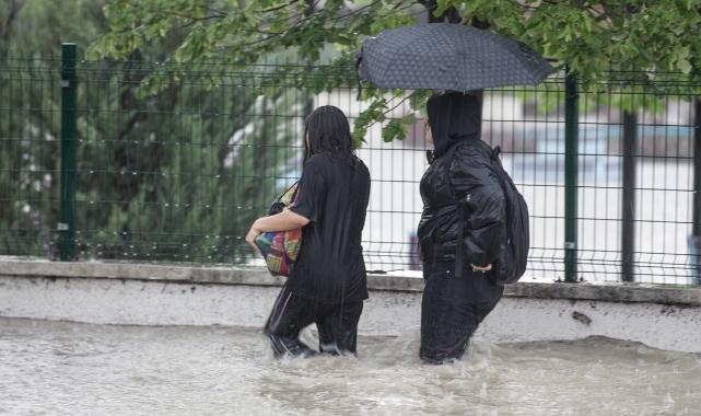 Meteoroloji saat verdi: Çok kuvvetli olacak!